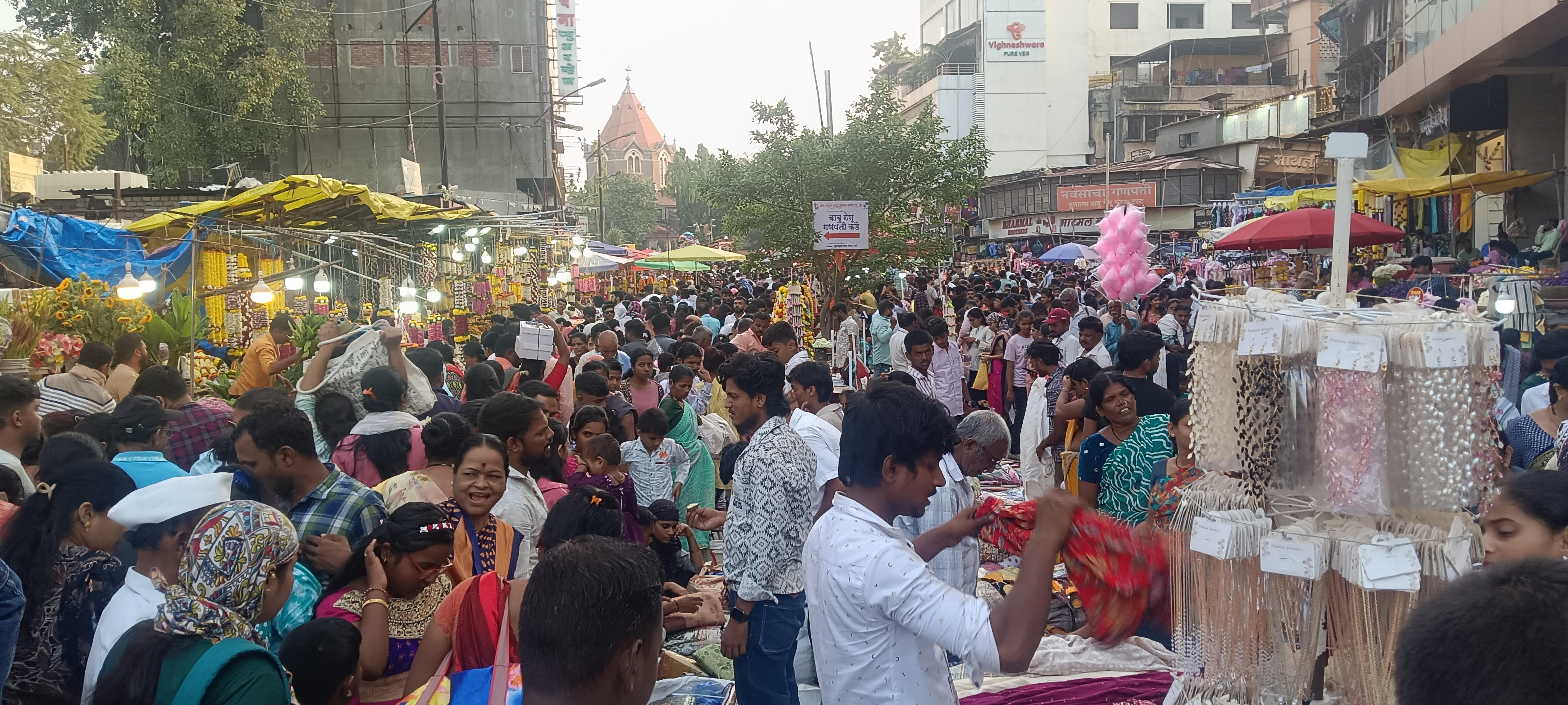Check traffic changes in central Pune on weekends for Diwali shopping