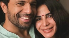 Rajeev Siddhartha on Kirti Kulhari