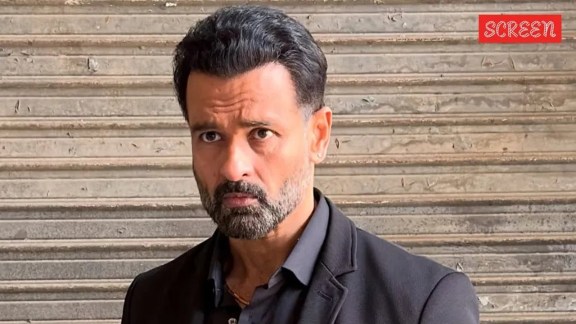 Rohit Roy slams critics