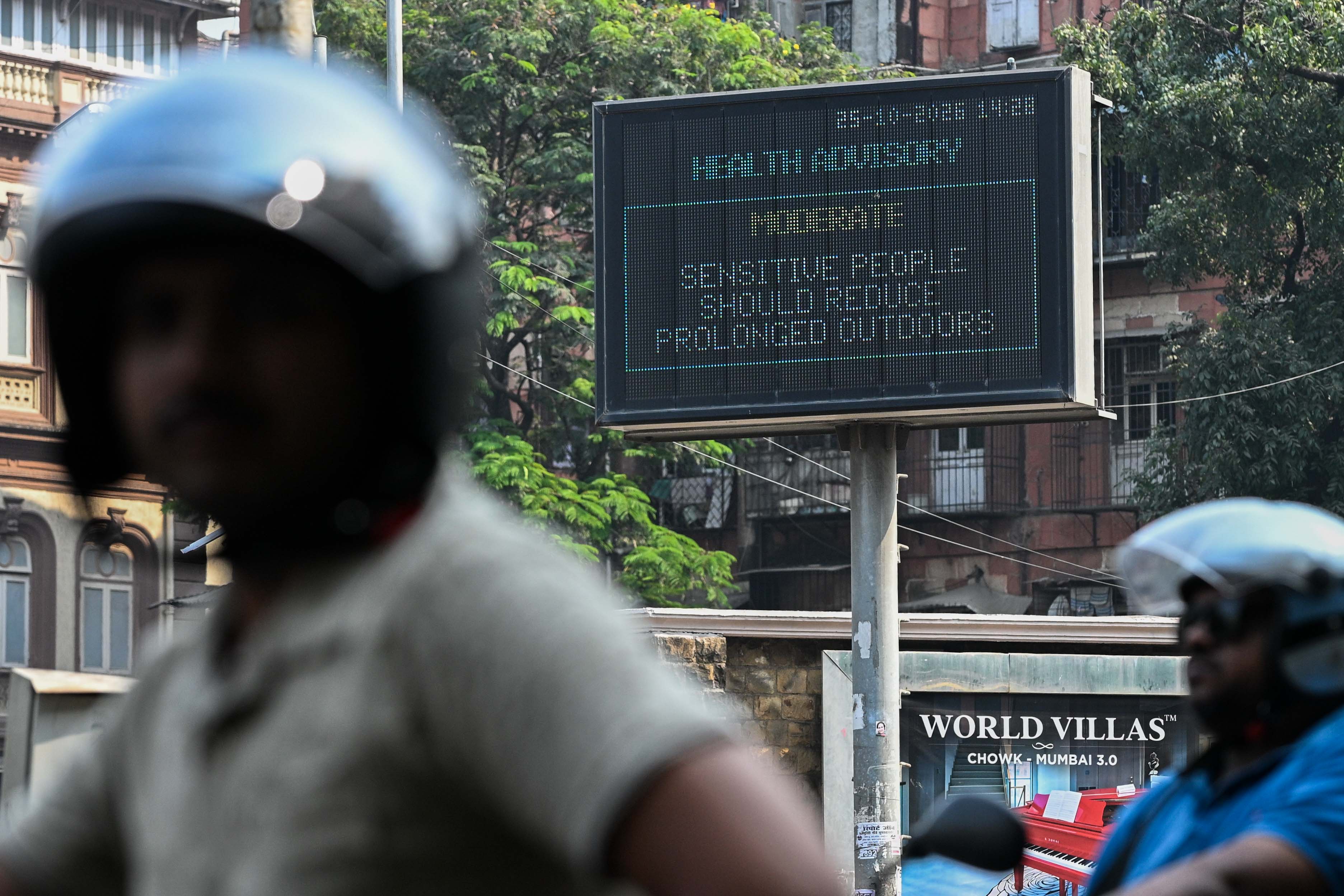 In smog-shrouded Mumbai, Dia Mirza, Ajinkya Rahane will now fight pollution