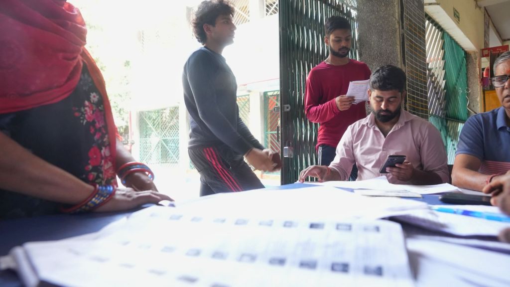 SIR voter roll: ECI extends claims, objections deadline in 6 states. (Representational File Photo)