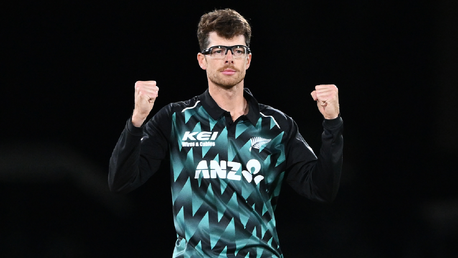 How Mitchell Santner reads batters, and why India cannot read him