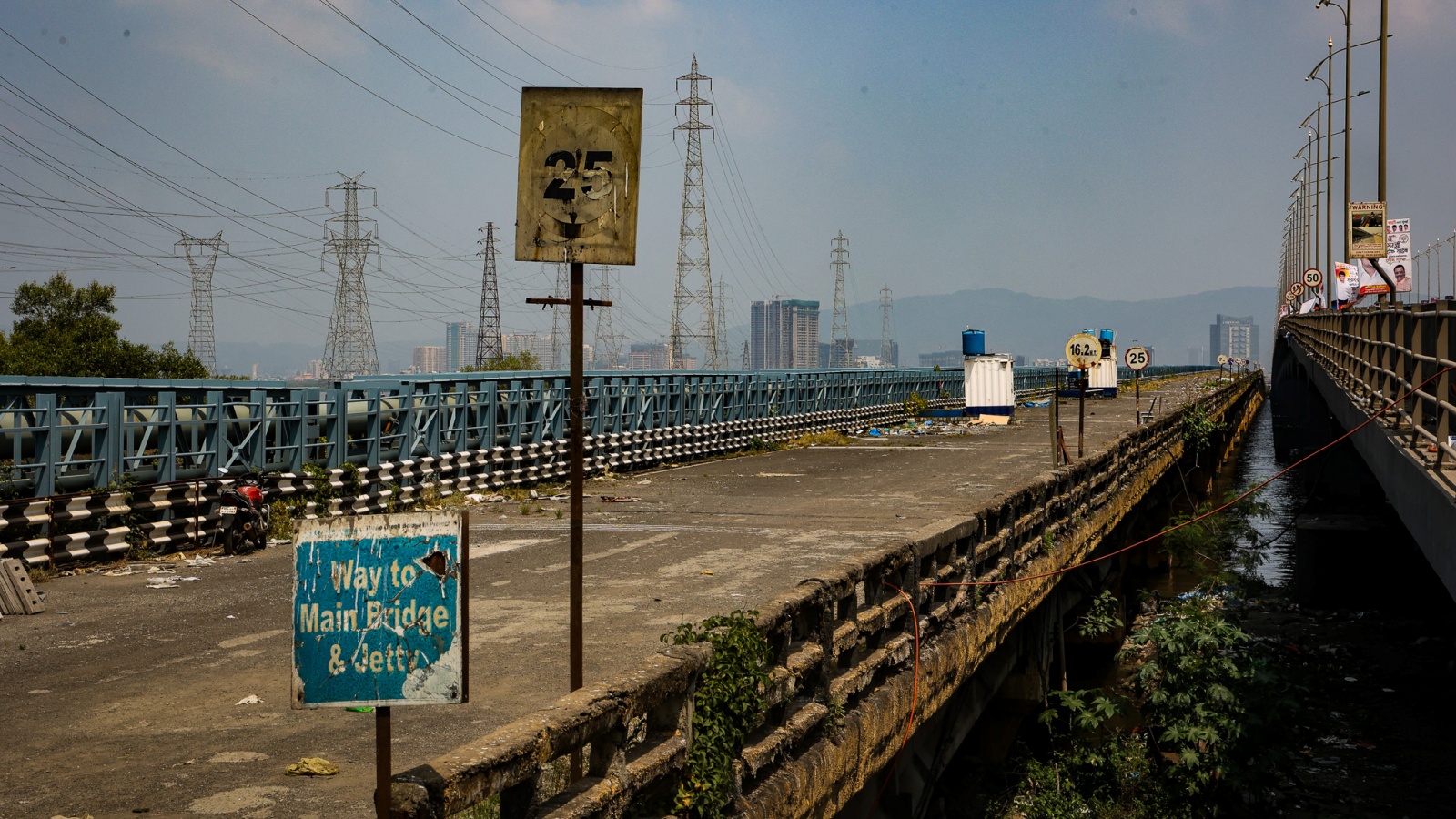 Mumbai’s first bridge to Navi Mumbai is rusting, and nobody wants to own it