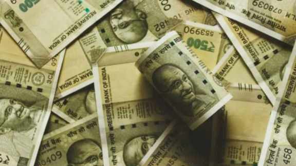 ex delhi police, cash