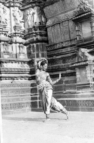 ओडिसी डांसर प्रोतिमा बेदी. एक्सप्रेस संग्रह फ़ोटो *** स्थानीय कैप्शन *** ओडिसी नृत्यांगना प्रोतिमा बेदी।