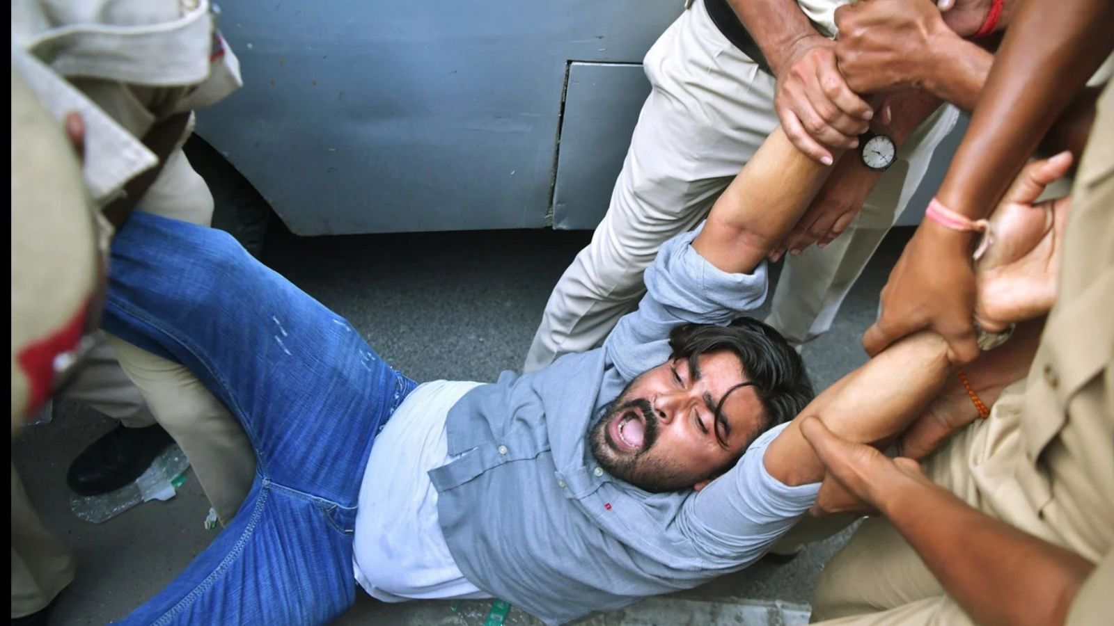 India news Live Updates, 8 October 2026: Rahul Gandhi and Co. en route Delhi’s Rajghat for Day 3 of EC showdown