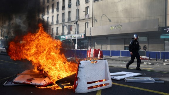 france student protests, france protest,