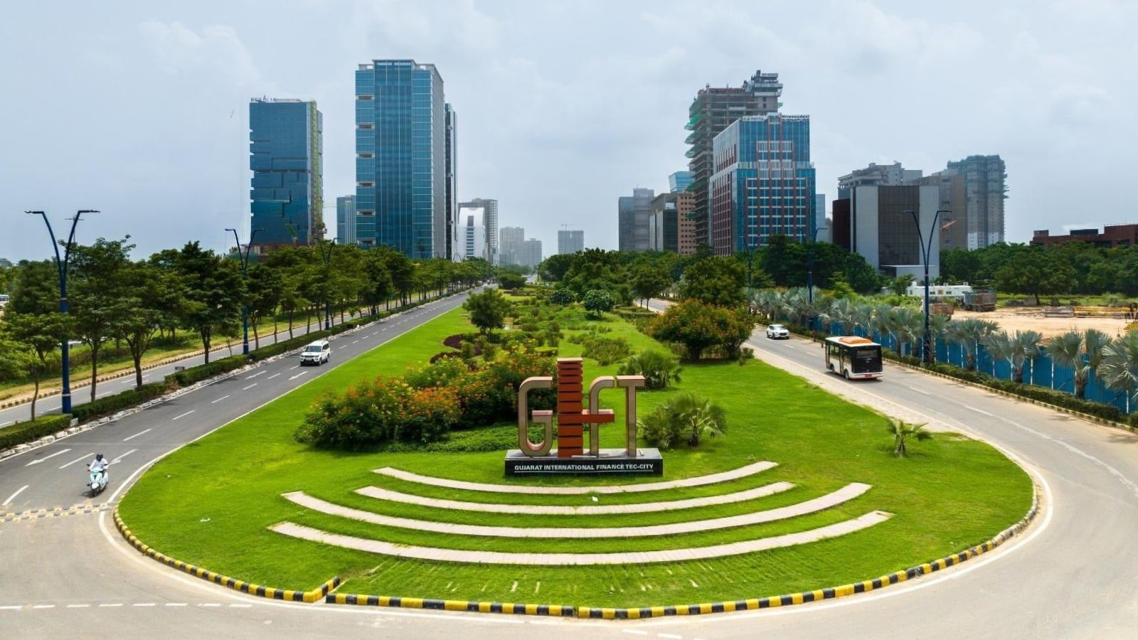 IIM Bangalore, GIFT City launch national case challenge for students with tracks in global markets and governance
