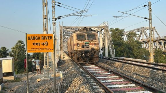 New Mokama rail bridge over the Ganga in Bihar. (Image: East Central Railway)
