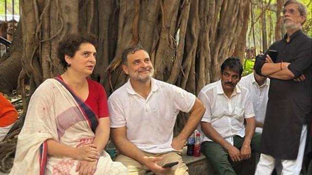 India News Live Updates, 6 October 2026: Rahul Gandhi, Priyanka's sit-in at  Doordarshan office in face-off with cops | India News - The Indian Express