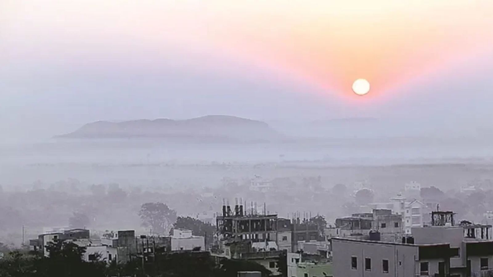 Morning temperatures rise in Pune after monsoon withdrawal
