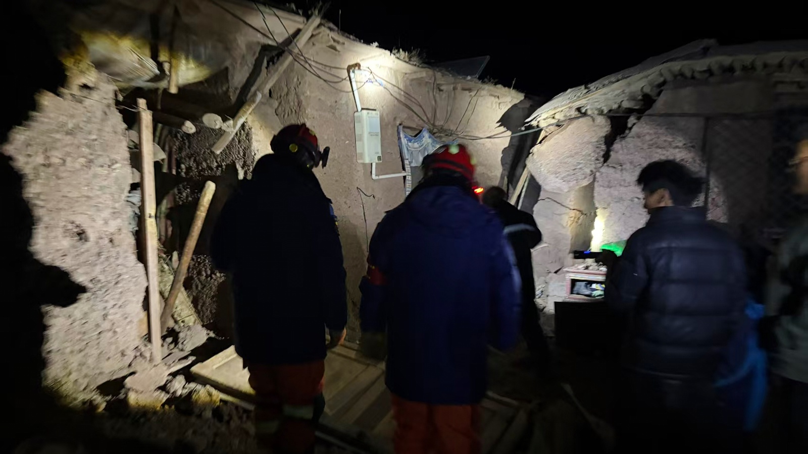 Tibet earthquake horror: CCTV videos show people running as buildings shake after magnitude 7.0 quake