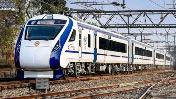 New Delhi-Patna Vande Bharat Festival Special to operate during the festive season to ease passenger rush. (Image: Ministry of Railways/File Photo)